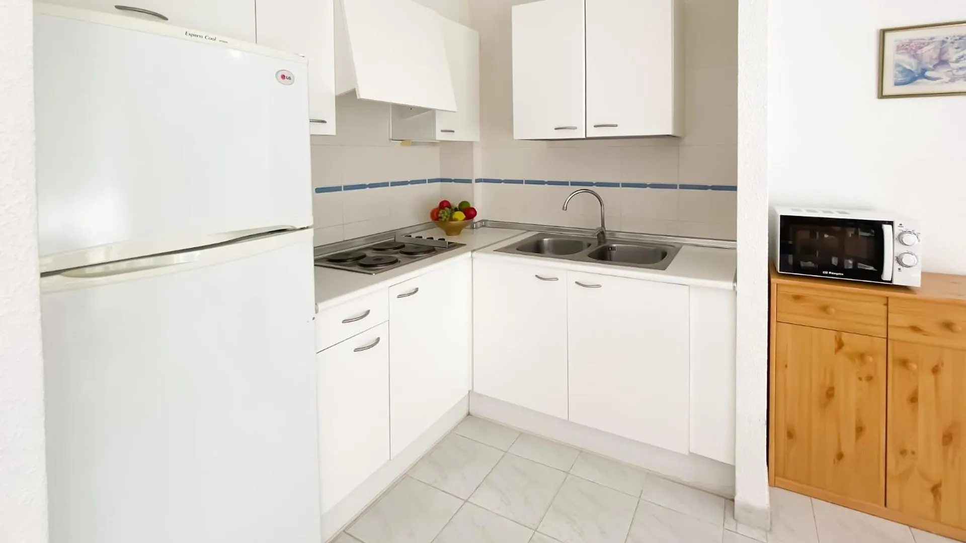 Apartment With Community Pool And Garden L'Escala Spain