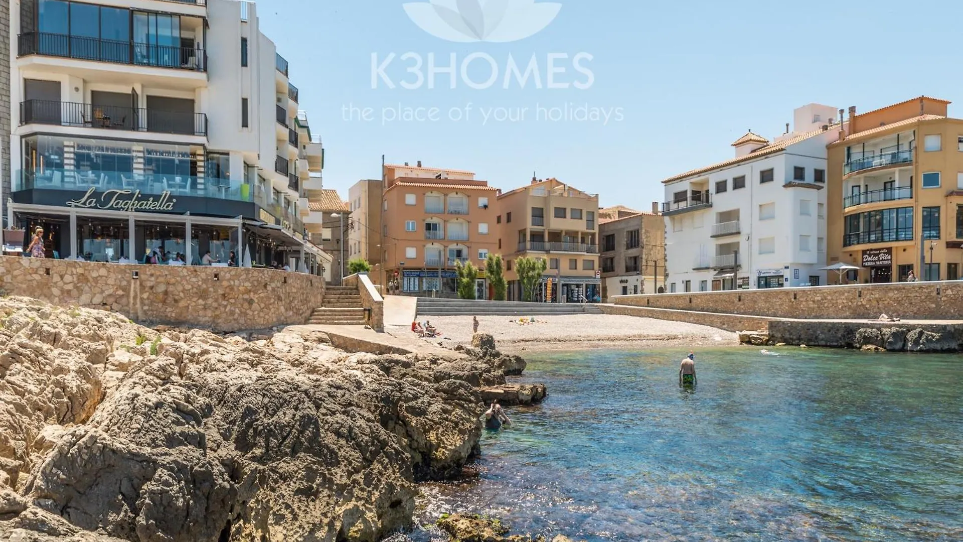 Apartment With Community Pool And Garden L'Escala Spain